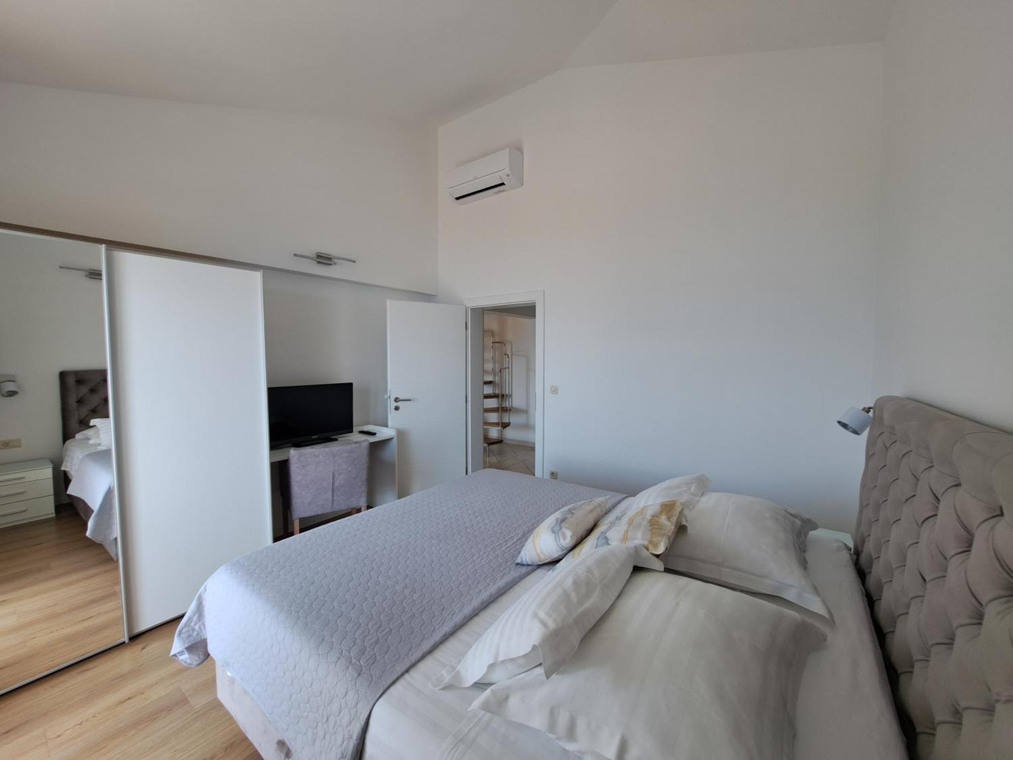 Apartments Marija Брела Экстерьер фото